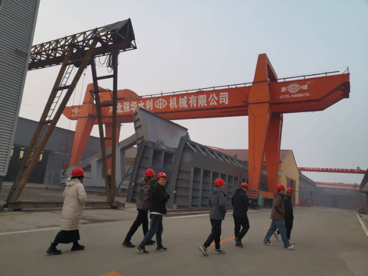 2025年12月19日保定高鐵泵站客戶(hù)考察指導